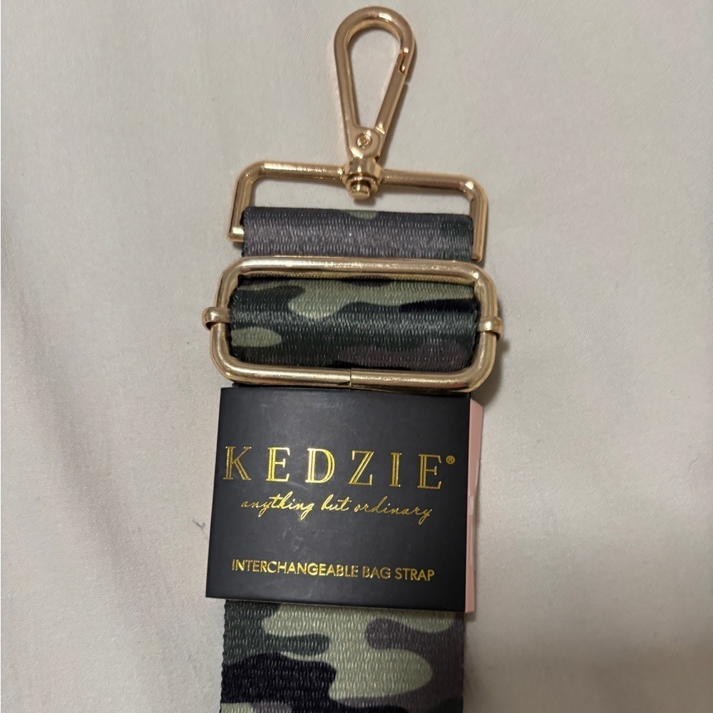 NWT Kedzie Camouflage Interchangeable Strap Gold Hardware SKU 2 - Picture 2 of 6